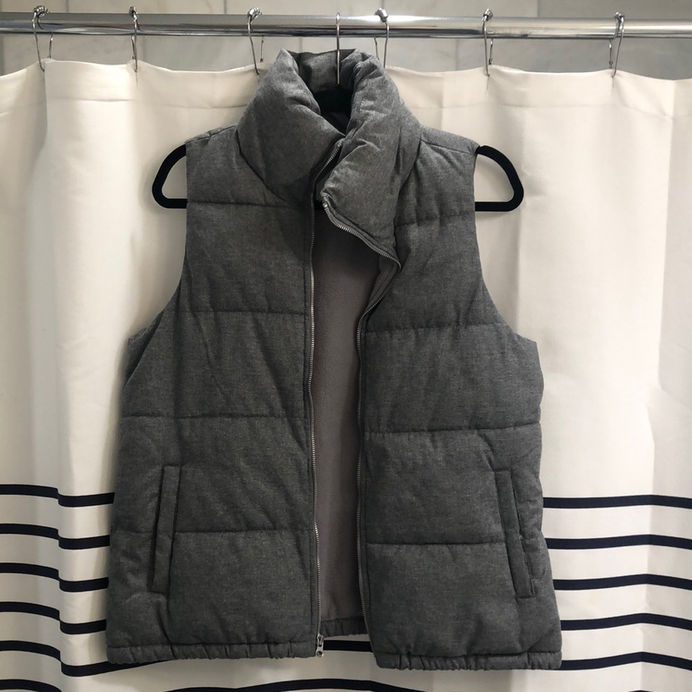 Old Navy grey winter zip-up vest